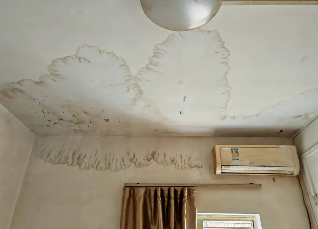 屋面滲水
